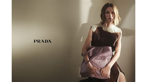 prada vendita on line|prada catalogo.